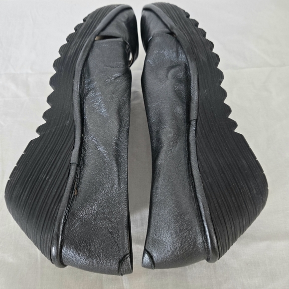 Fly London Women's Black Wedge Heel Slip-On Shoes Work Church Comfort, 40 (9) - Picture 4 of 8